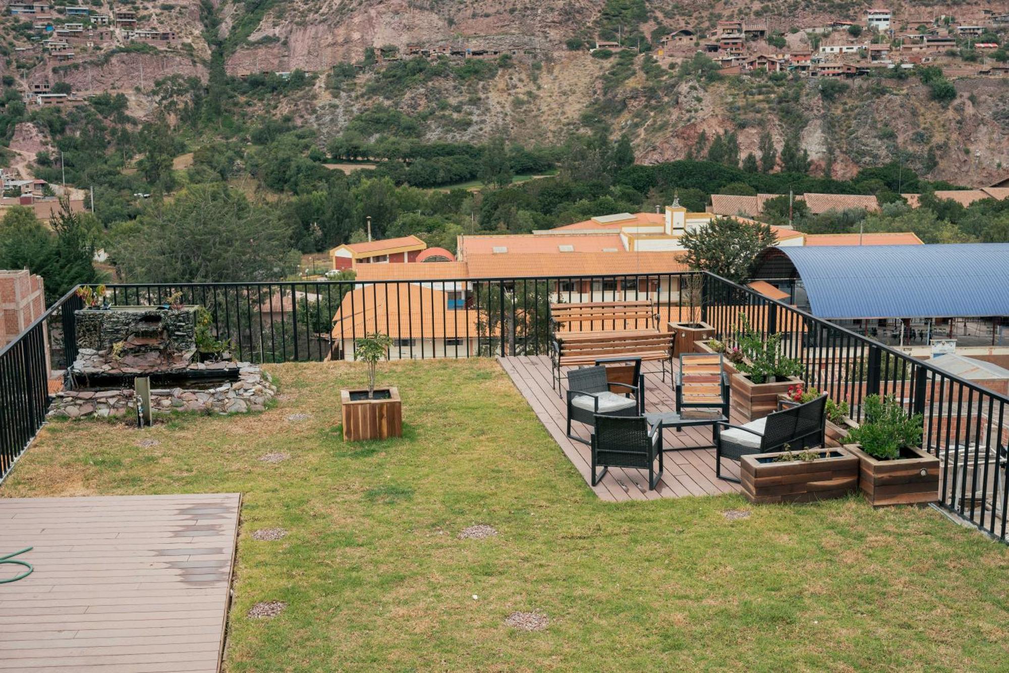 Hotel California Urubamba Εξωτερικό φωτογραφία