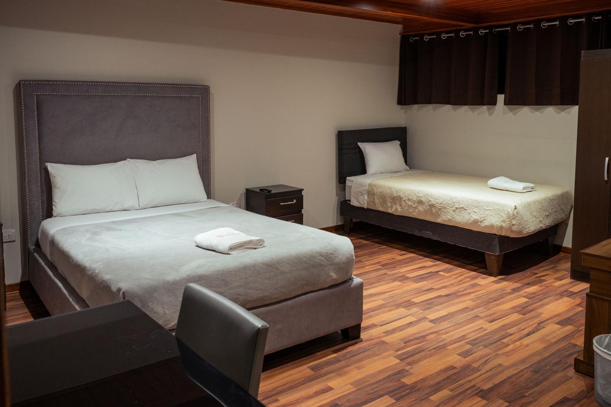 Hotel California Urubamba Εξωτερικό φωτογραφία