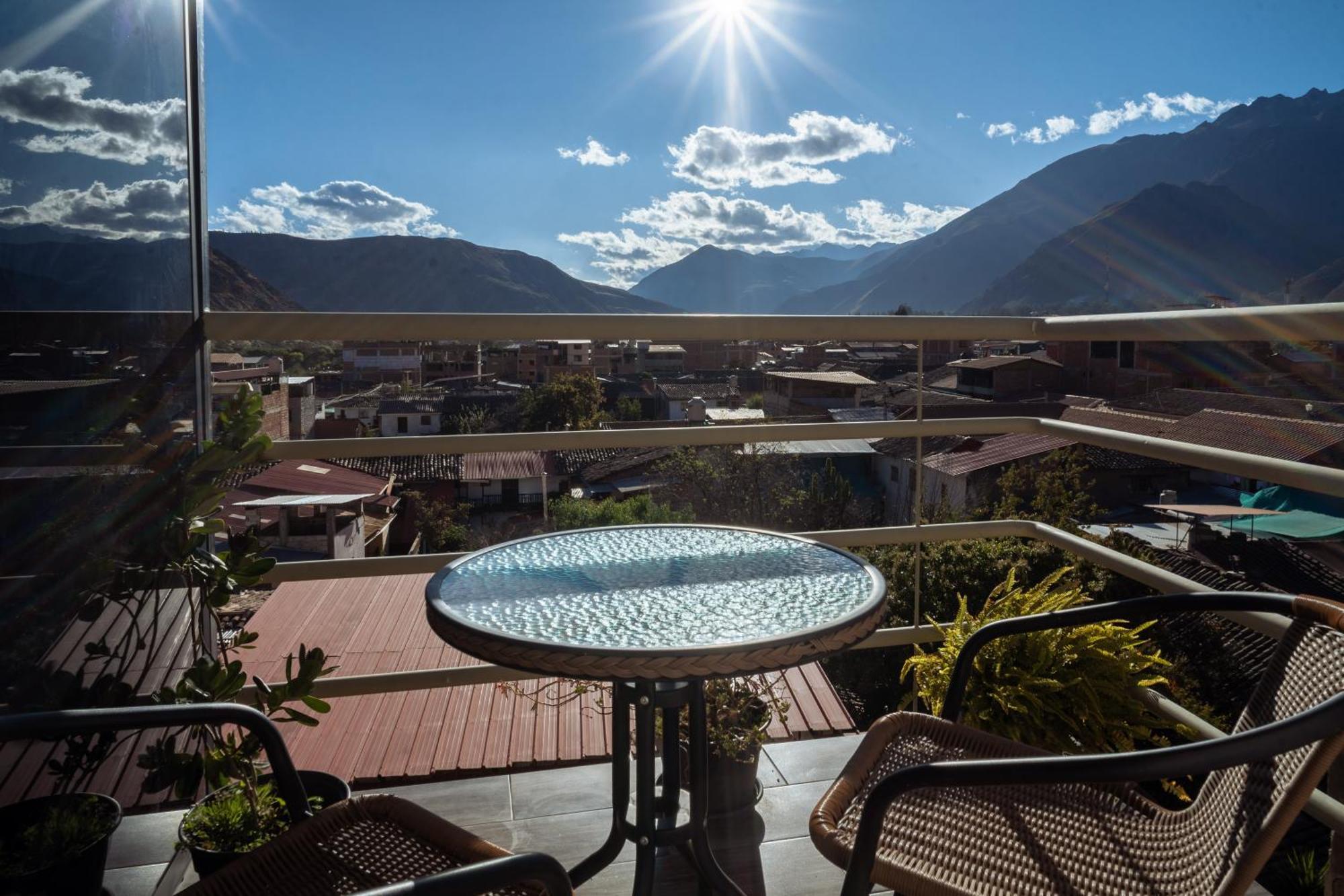 Hotel California Urubamba Εξωτερικό φωτογραφία