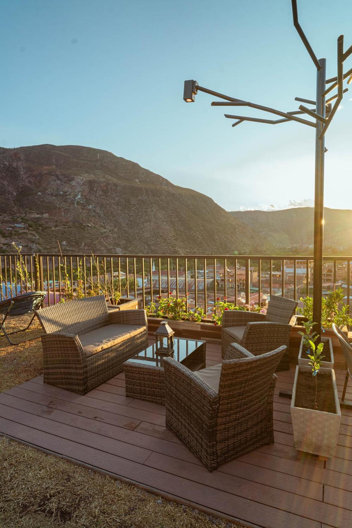 Hotel California Urubamba Εξωτερικό φωτογραφία